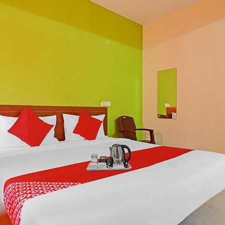 היידראבד Super Hotel O Dk Reddy Square מראה חיצוני תמונה