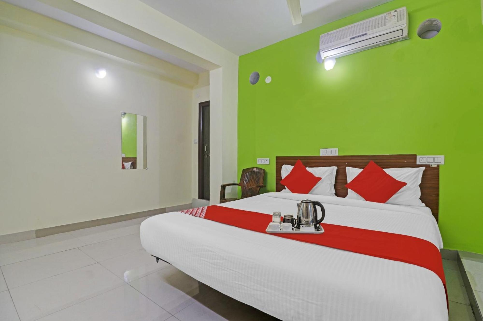 היידראבד Super Hotel O Dk Reddy Square מראה חיצוני תמונה
