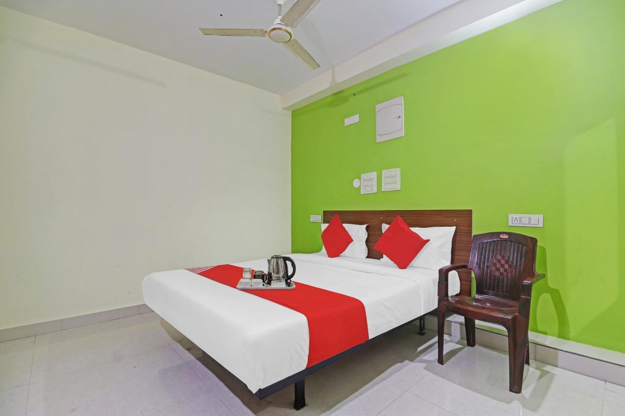 היידראבד Super Hotel O Dk Reddy Square מראה חיצוני תמונה