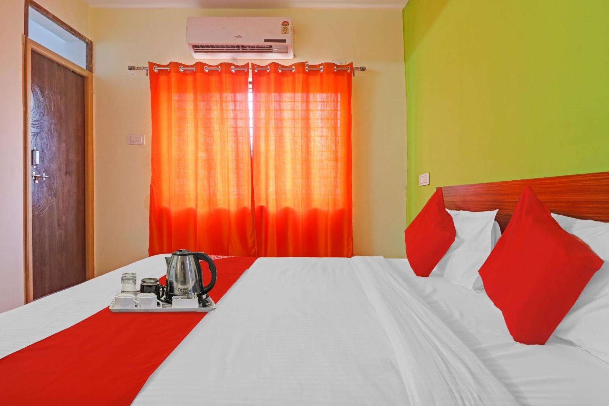 היידראבד Super Hotel O Dk Reddy Square מראה חיצוני תמונה